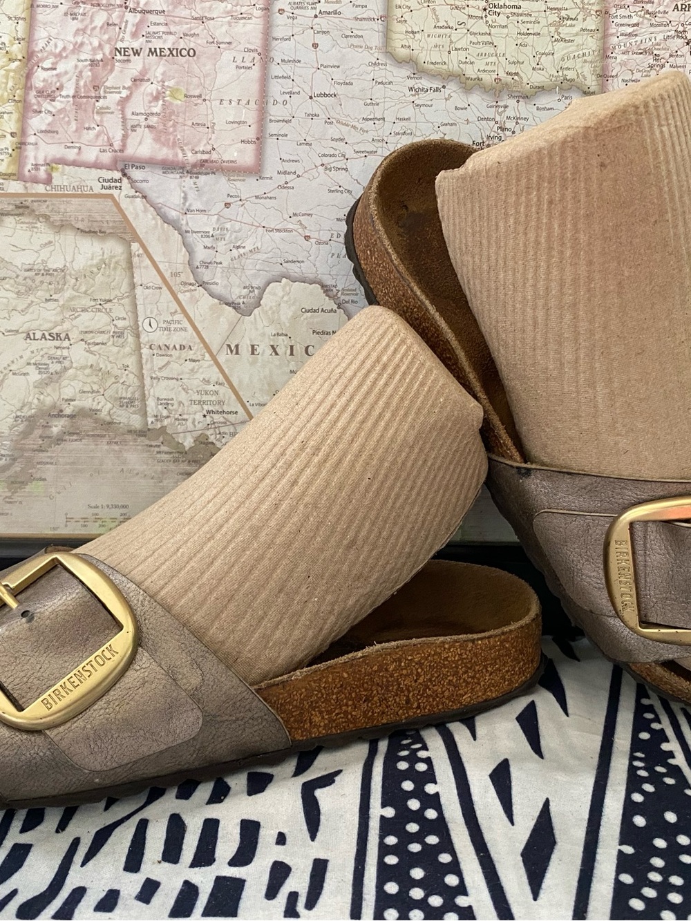 Birkenstock Madrid-Style Buckle Slide in Taupe with Gold Buckle Sz 38/7 Women’s